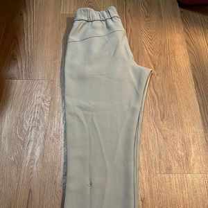 Womens lululemon stretch cropped pants. Size 2
